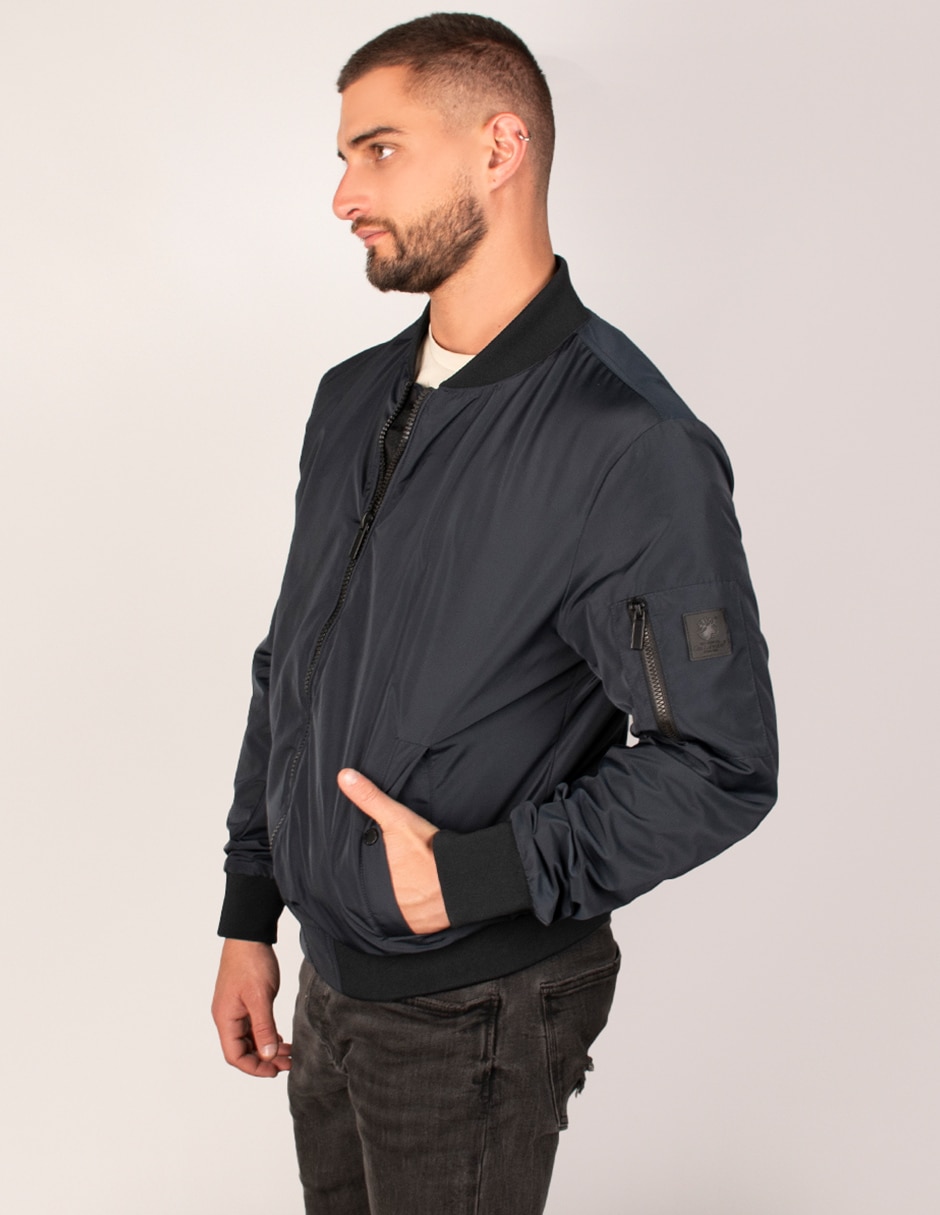 Chamarra bomber con bolsillos para hombre 4