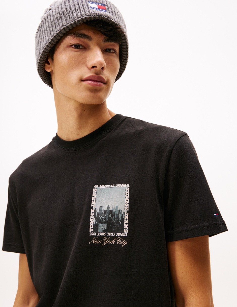 Playera Badge cuello redondo para hombre 5