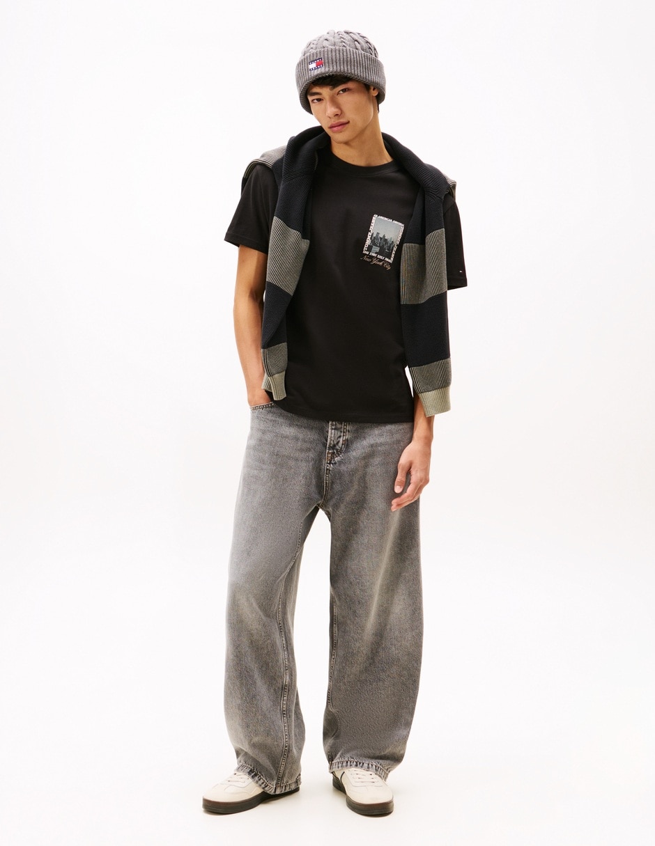 Playera Badge cuello redondo para hombre