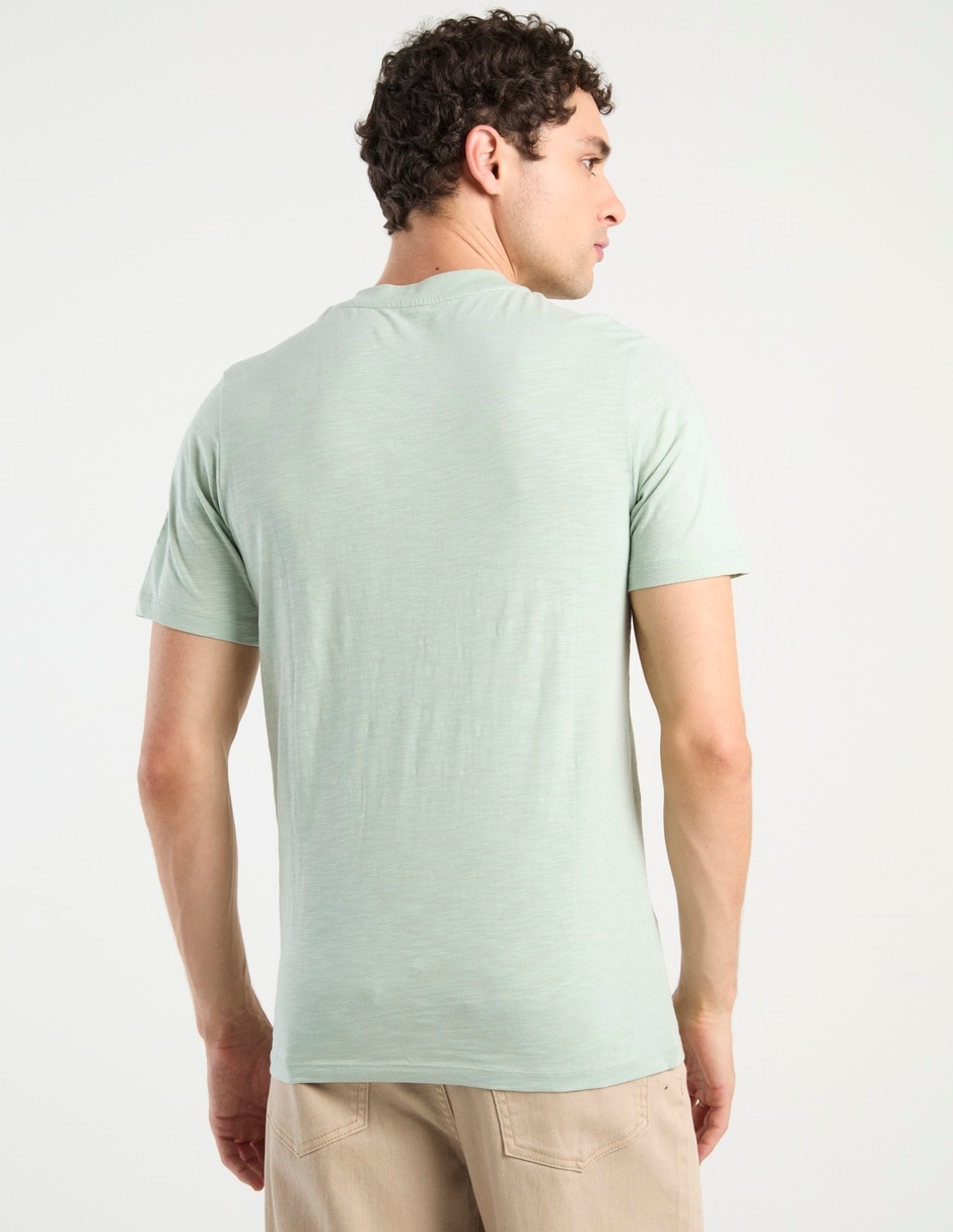 Playera Jack & Jones cuello henley para hombre