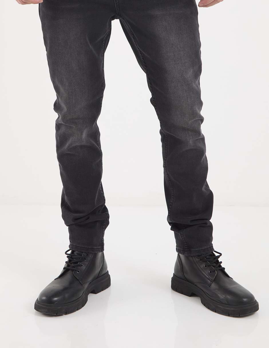 Jeans straight lavado obscuro para hombre 5