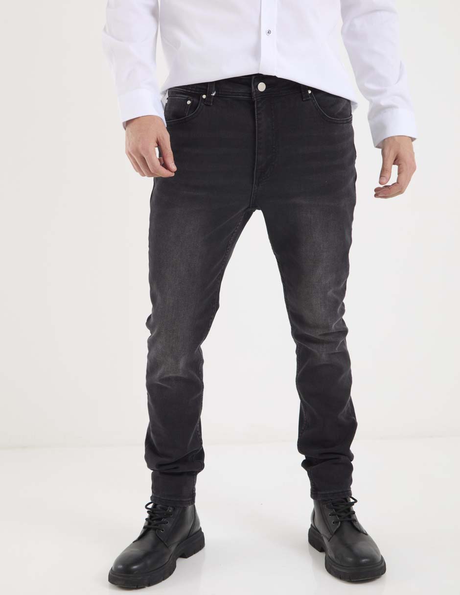 Jeans straight lavado obscuro para hombre