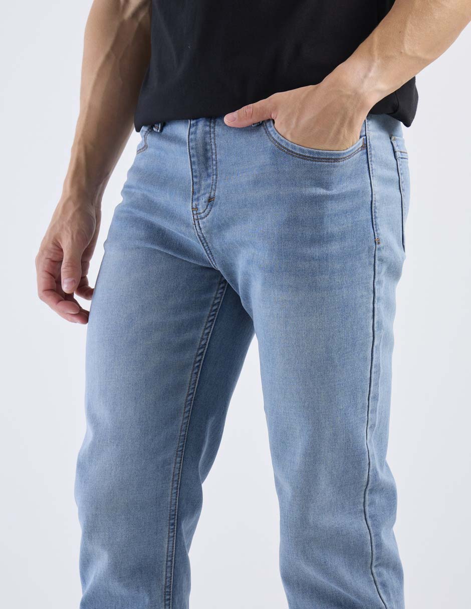 Jeans straight diferentes diseños para hombre 4
