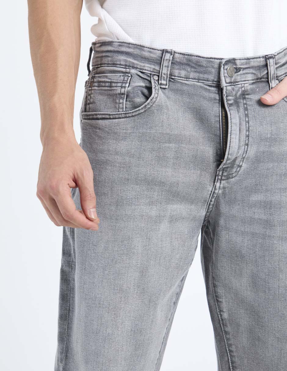Jeans skinny lavado claro para hombre 4