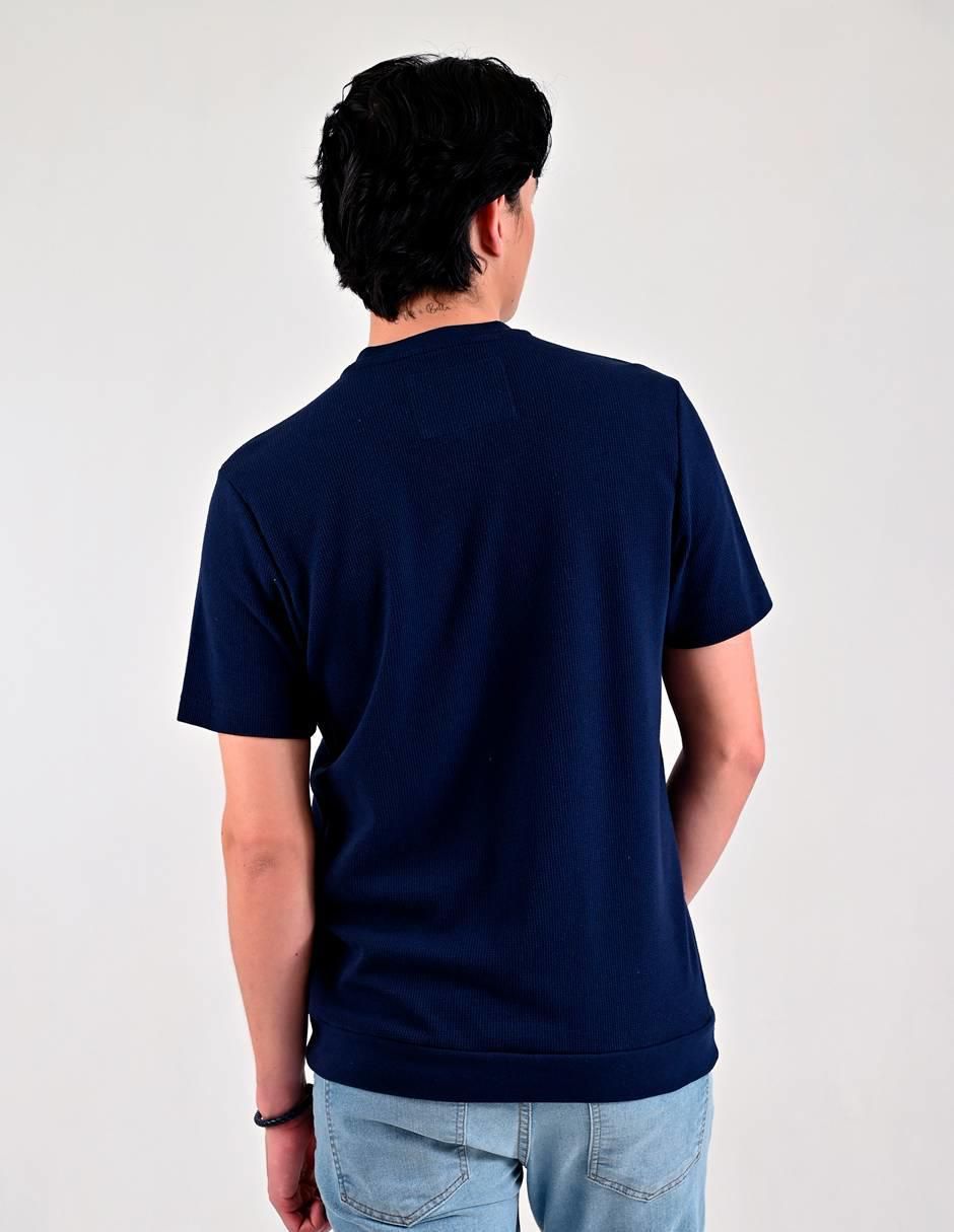 Playera cuello henley para hombre 5