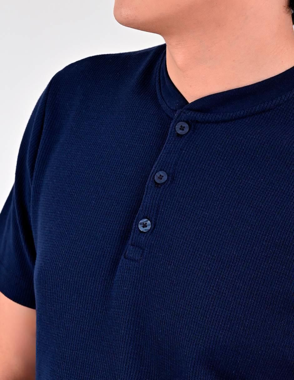 Playera cuello henley para hombre 3