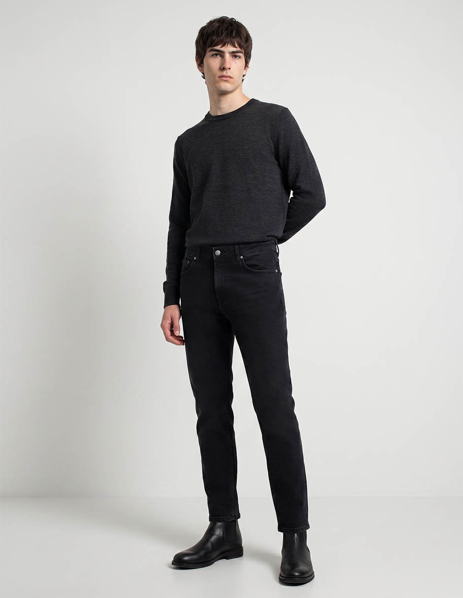Jeans straight lavado obscuro para hombre 3