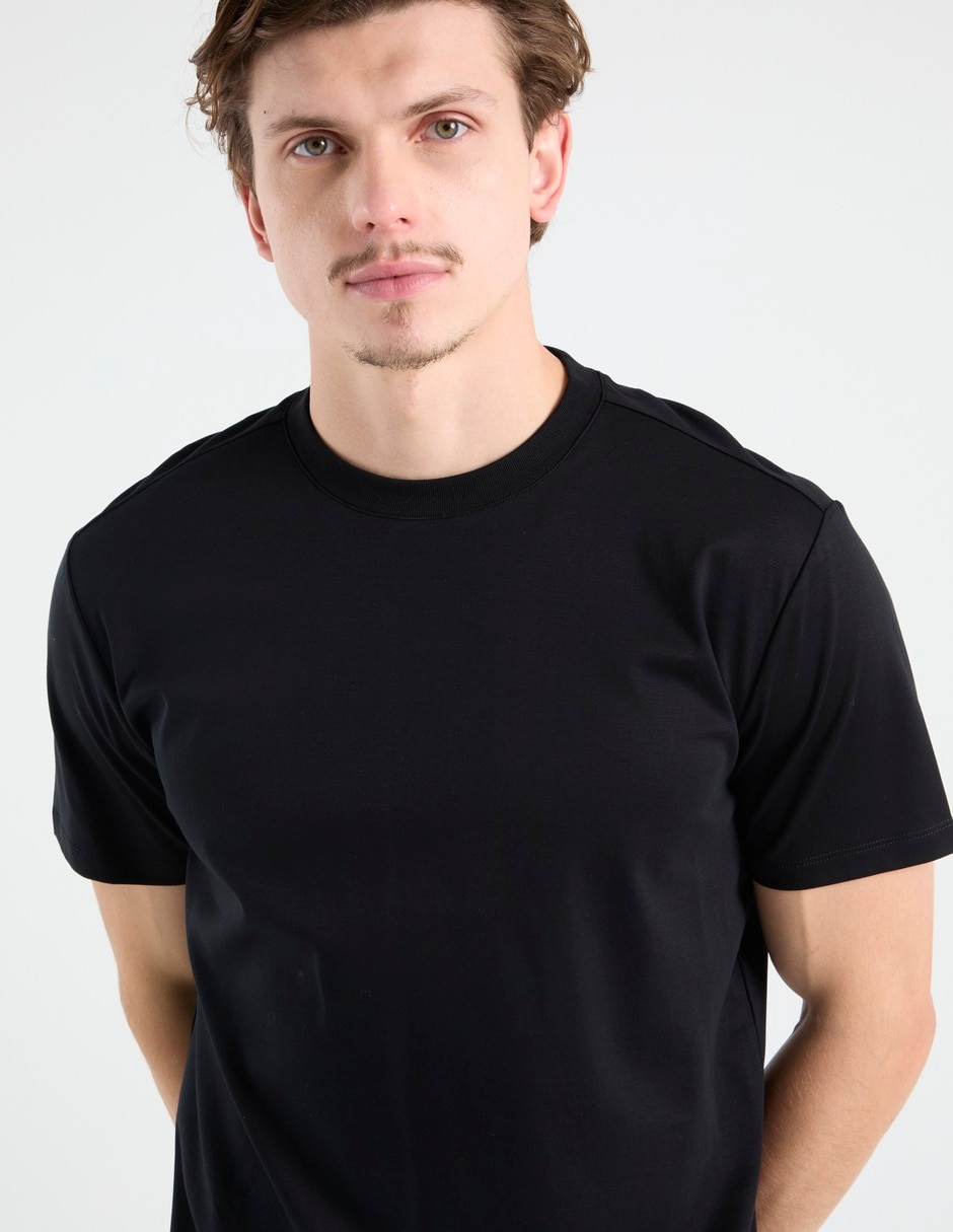 Playera cuello redondo para hombre 4