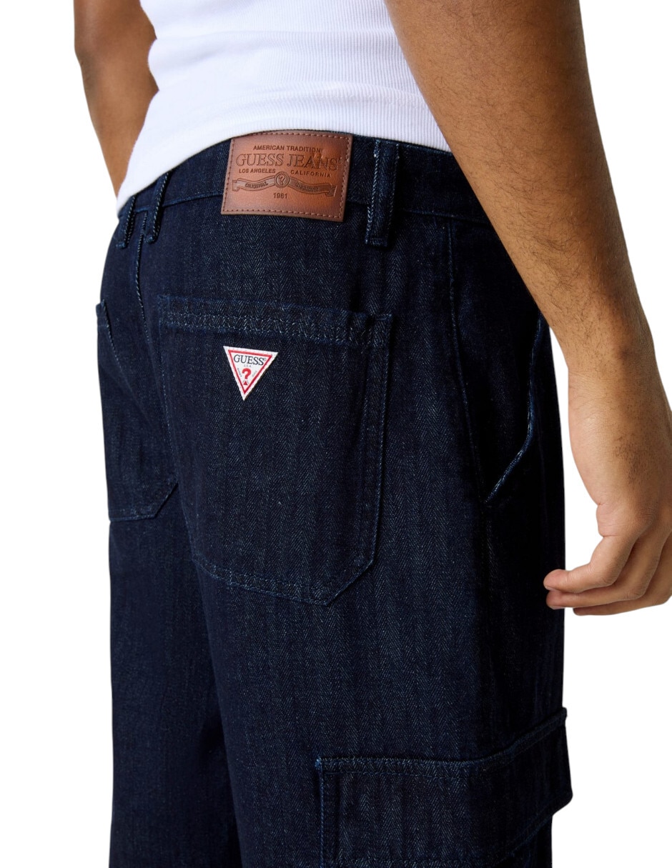 Jeans cargo Guess lavado obscuro para hombre