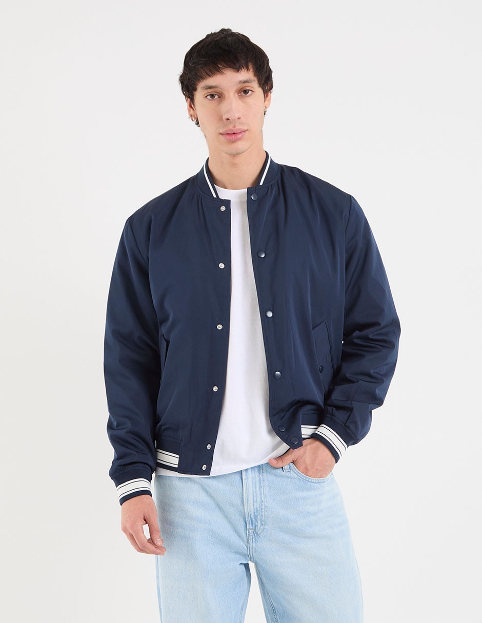 Chamarra bomber con bolsillos para hombre