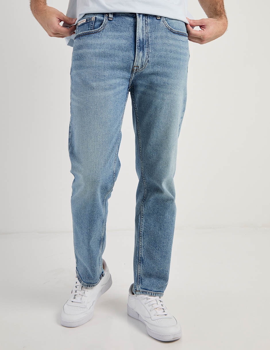 Jeans straight lavado claro para hombre