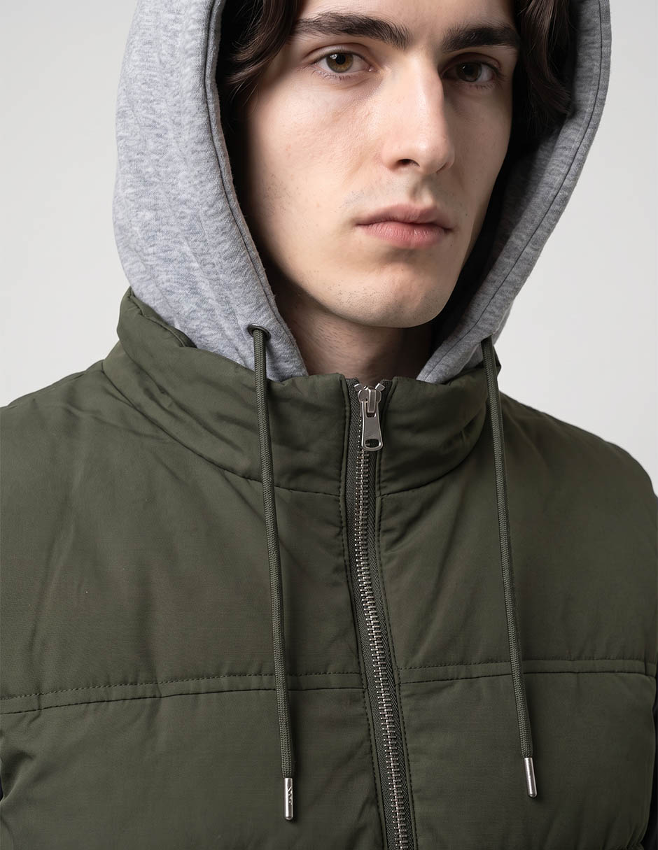 Chaleco con capucha para hombre 3