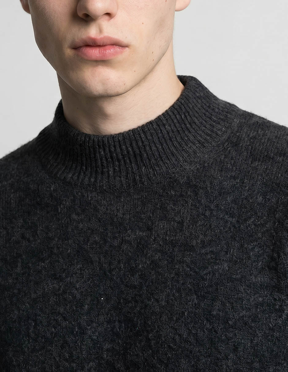 Suéter cuello tortuga para hombre 3
