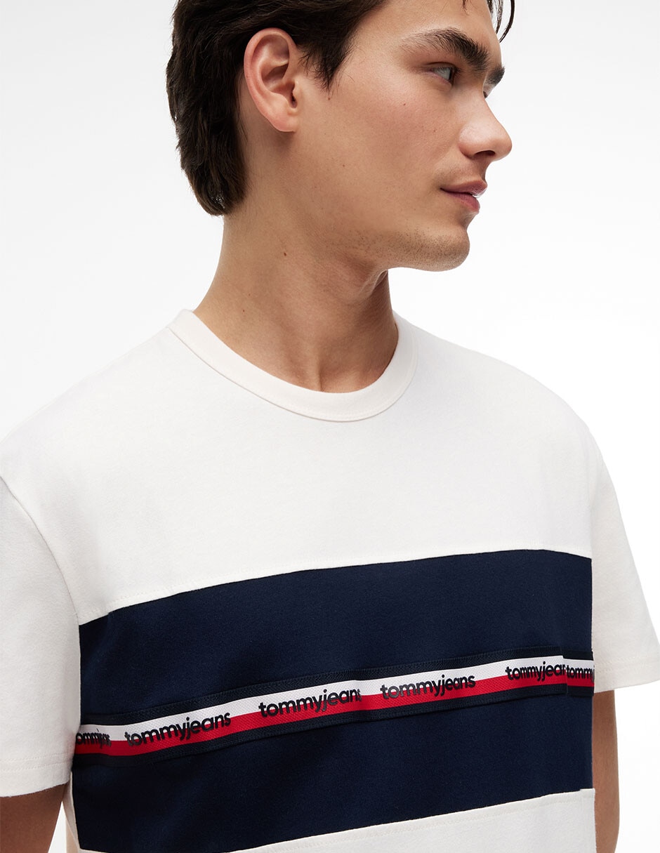 Playera Global Stripe Tape cuello redondo para hombre 4