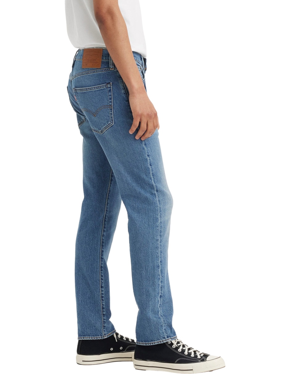 Jeans taper lavado claro para hombre 2
