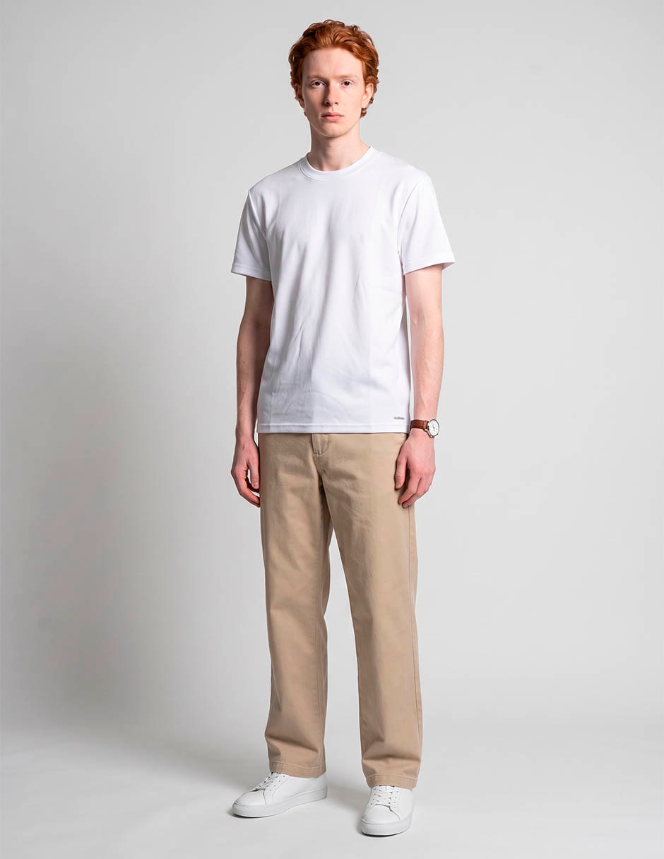 Set playera cuello redondo para hombre 3
