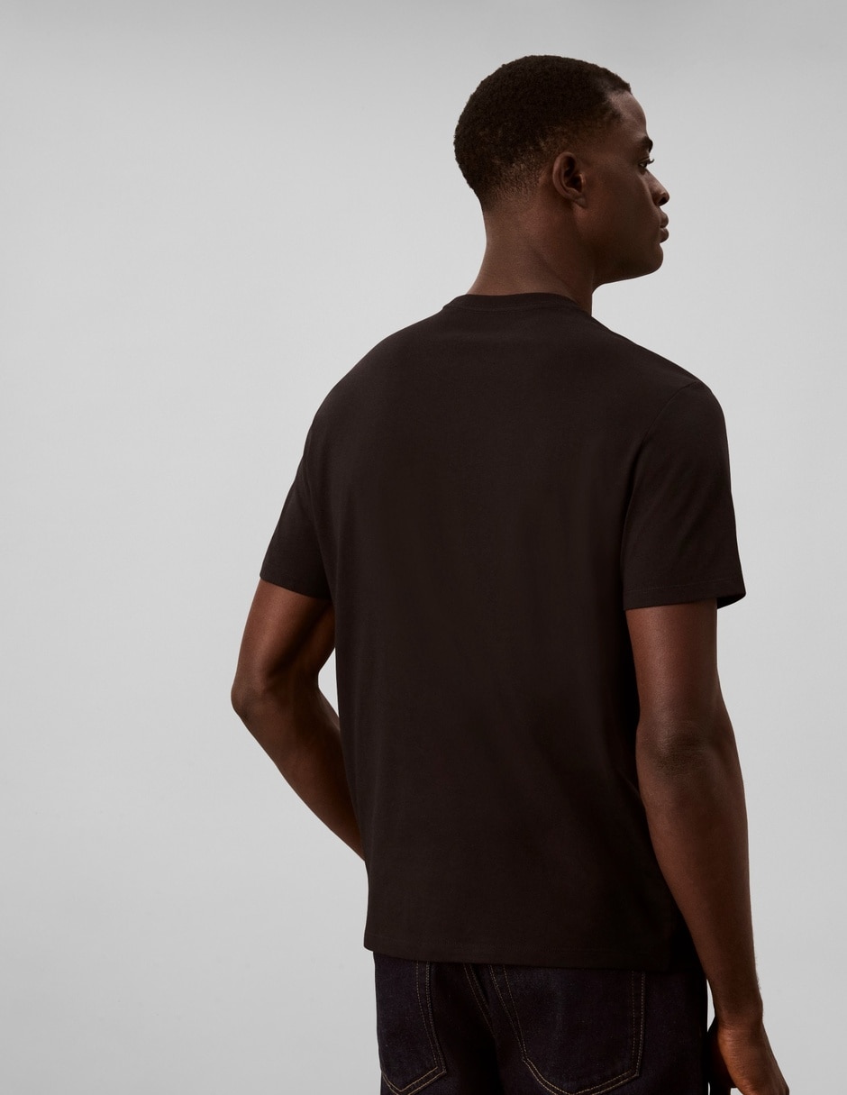 Playera cuello redondo para hombre 4