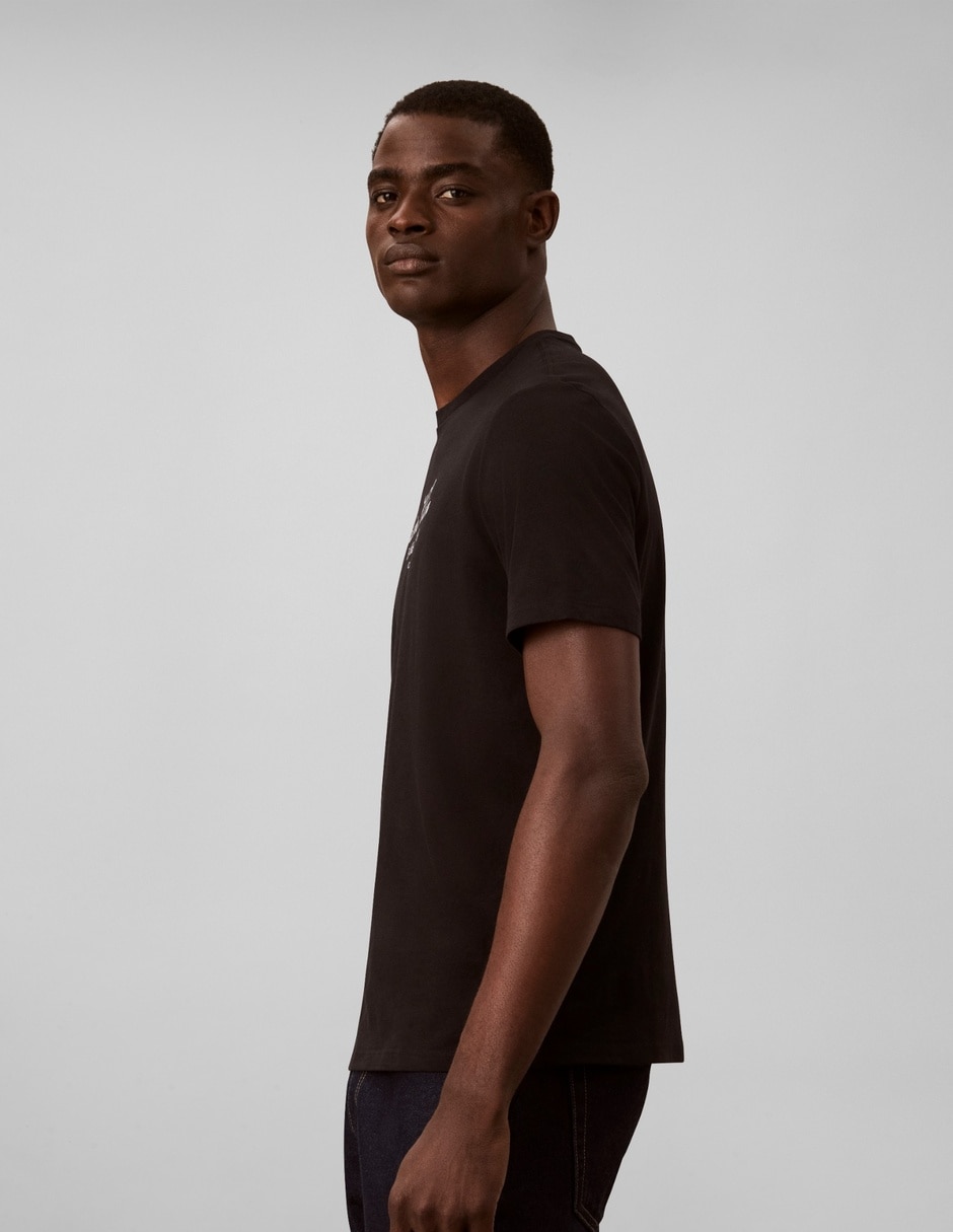 Playera cuello redondo para hombre 6