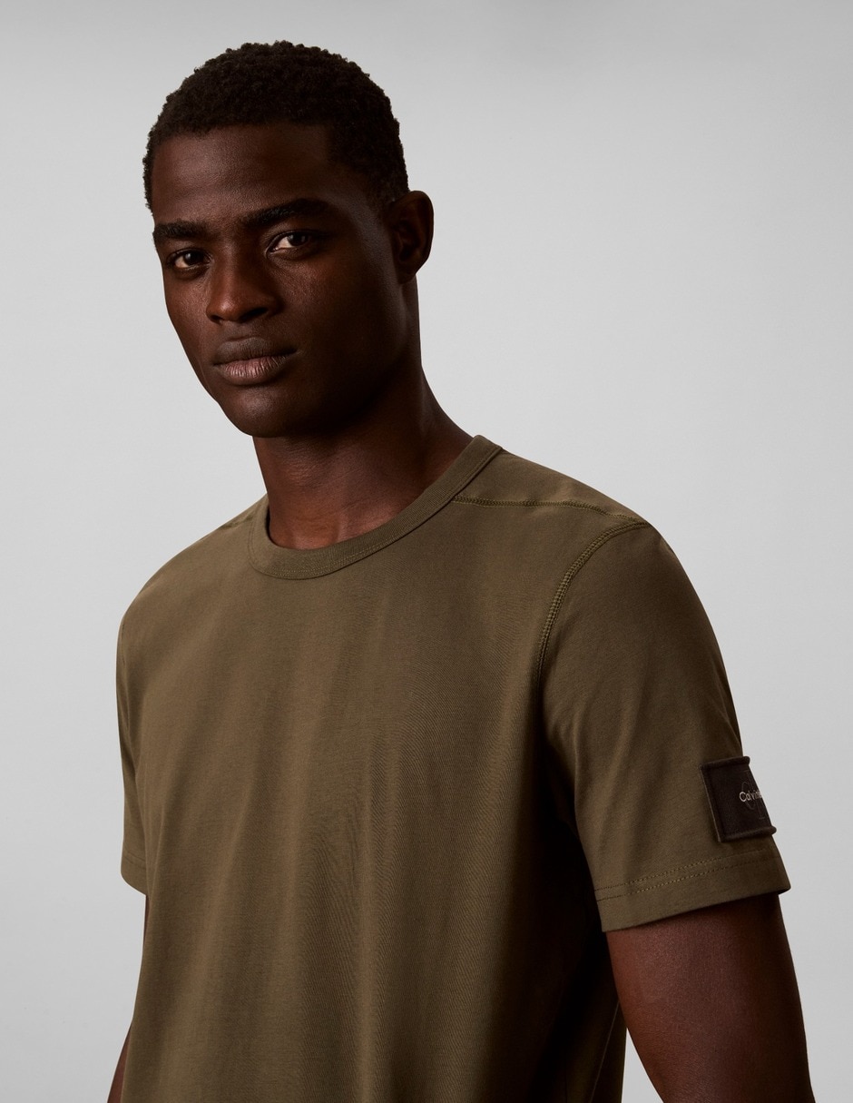 Playera cuello redondo para hombre 6
