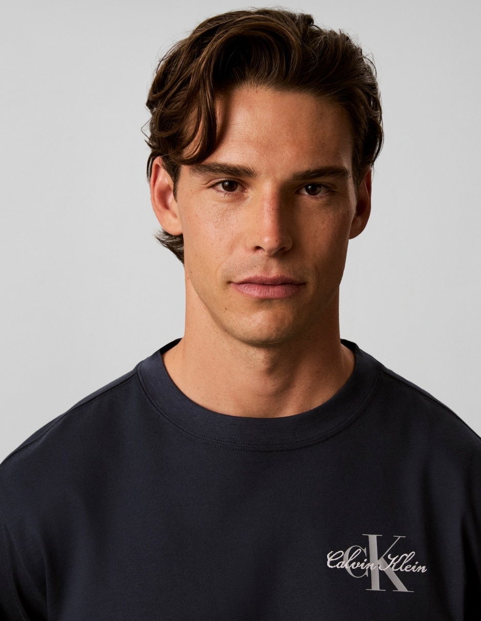 Playera cuello redondo para hombre 6