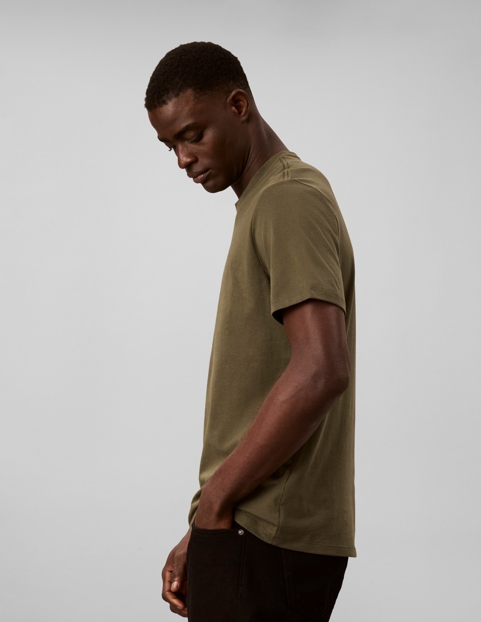 Playera cuello redondo para hombre 3