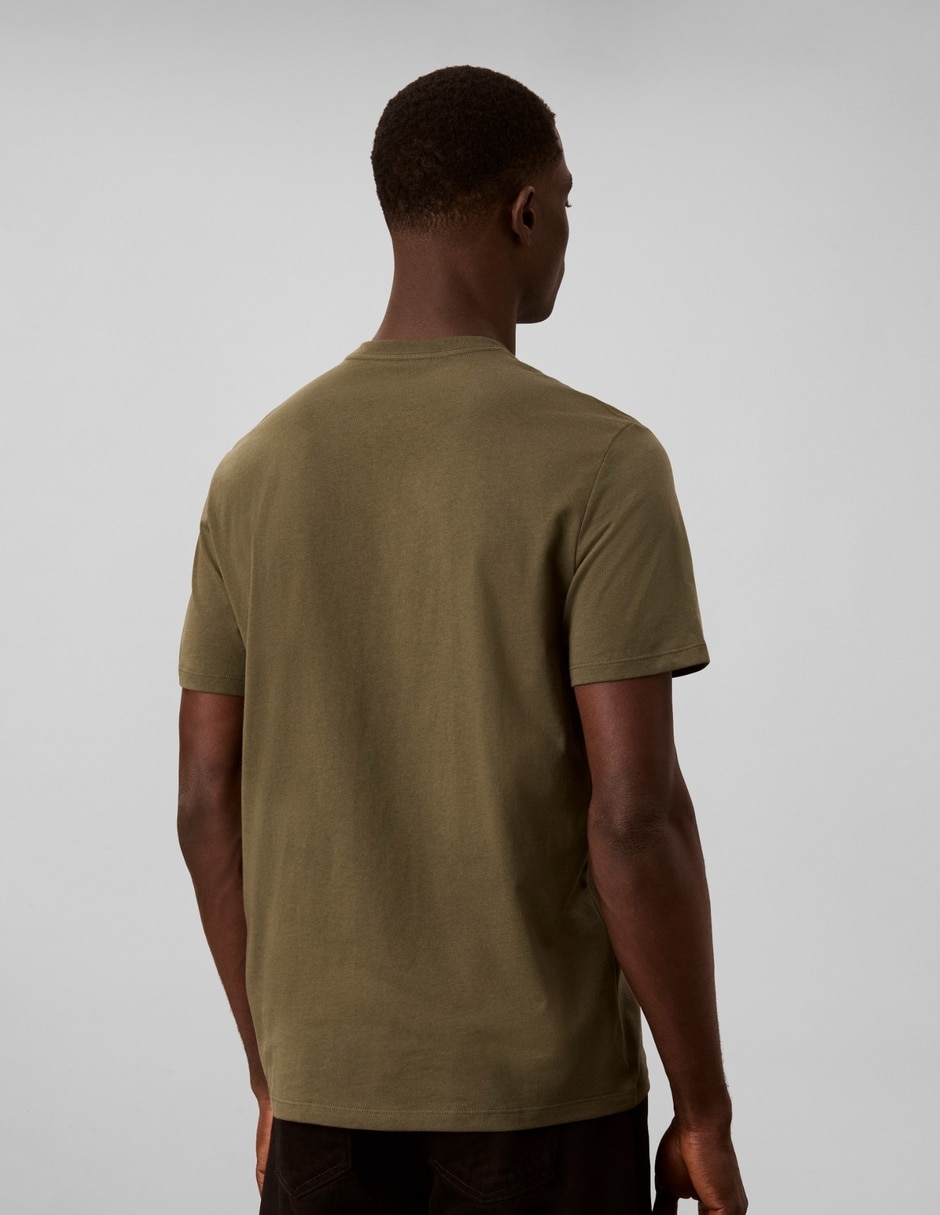 Playera cuello redondo para hombre 4